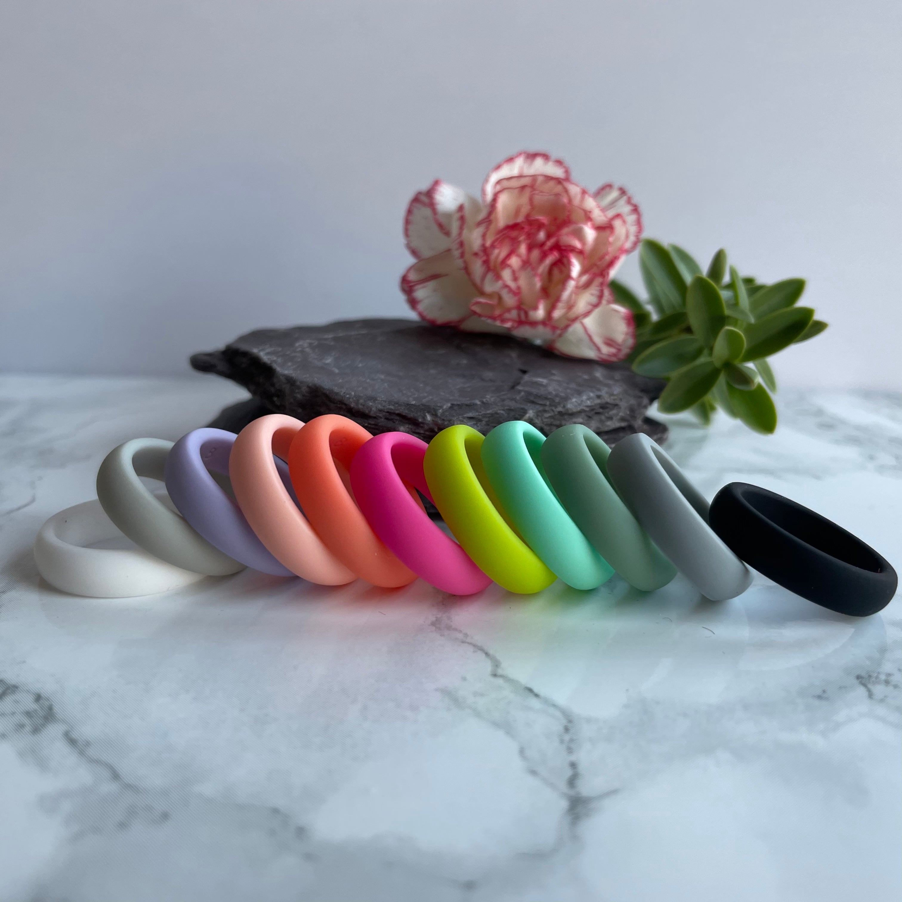 Selection of colours of smooth 5mm silicone rings