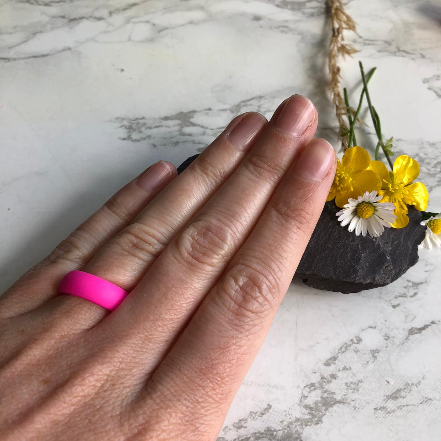 Bright Pink Silicone Rings for Women and Men, Smooth Wedding Bands Unisex Rings - 5mm