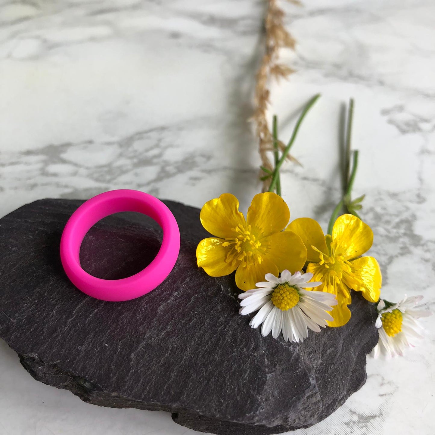 Bright Pink Silicone Rings for Women and Men, Smooth Wedding Bands Unisex Rings - 5mm