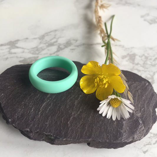 Mint Green Silicone Rings for Women and Men, Smooth Wedding Bands Unisex Rings - 5mm