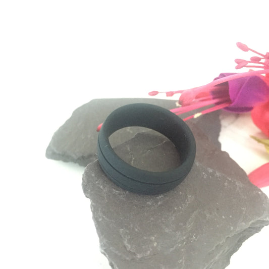 black 8mm double indentation silicone ring